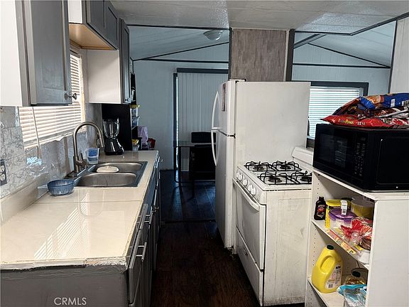 3rd image of 2300 S Sultana Ave Space 278