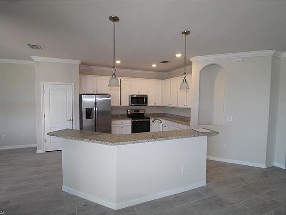 5th image of 10671 Prato Dr