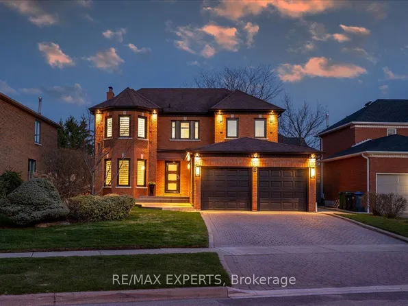 3 Thornbury Rd, Caledon, ON L7E 1J4