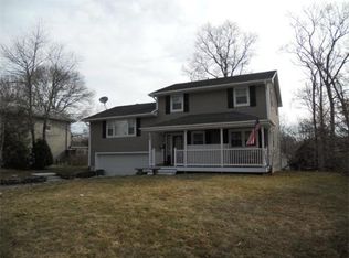 36 Greenbriar Rd, Brockton, MA 02301