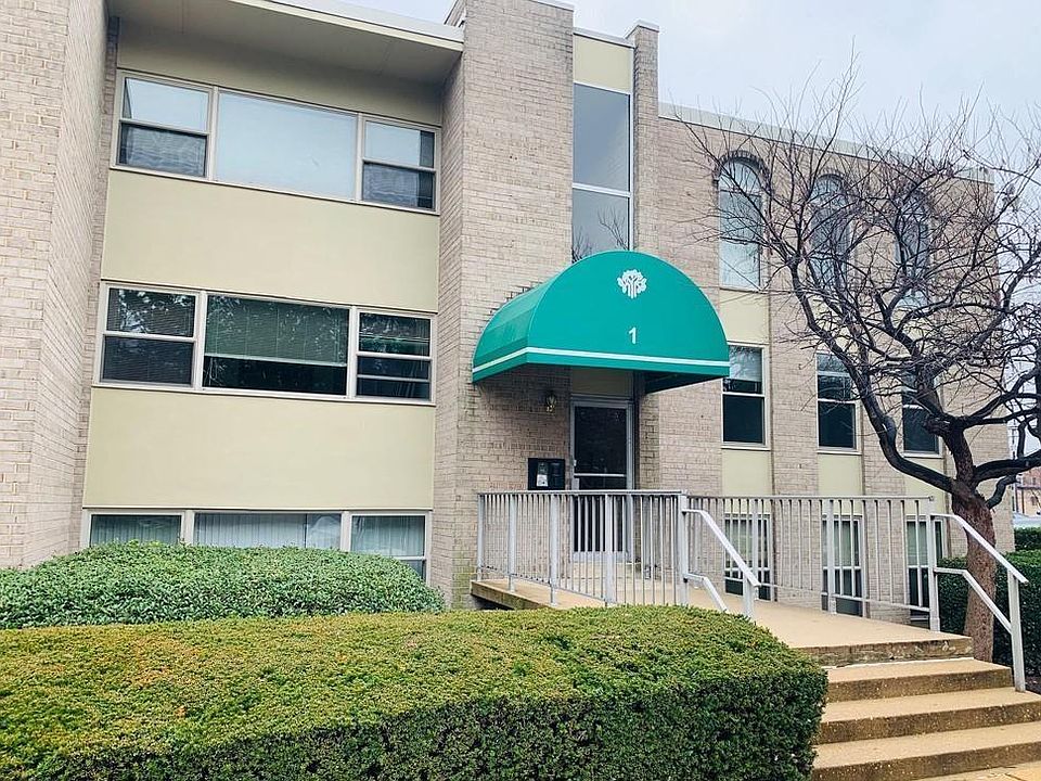 1st image of 1 Canterbury Sq APT 202