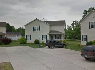 712 Connor St #B, South Roxana, IL 62087