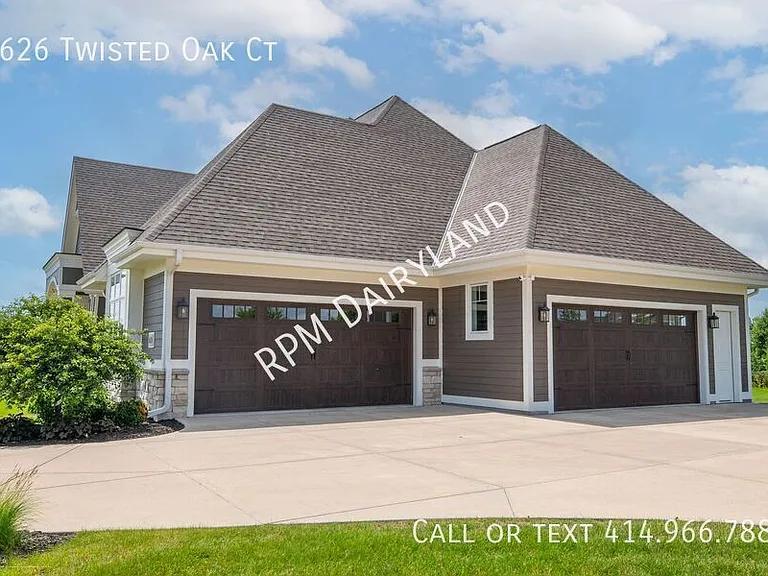 1626 Twisted Oak Ct — Photo 42