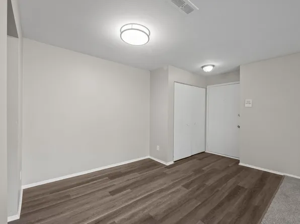 Chalet Villa Lakefront Community, 6935 Tuson Blvd #7b092357d, Clarkston, MI 48346