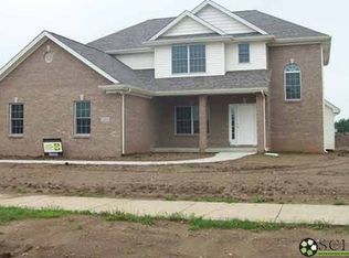 2116 Parkside Dr, Columbus, IN 47203