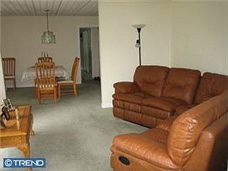 4th image of 24 N Woodlawn Ave