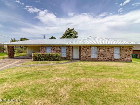 150 Gary St, Gulfport, MS 39503