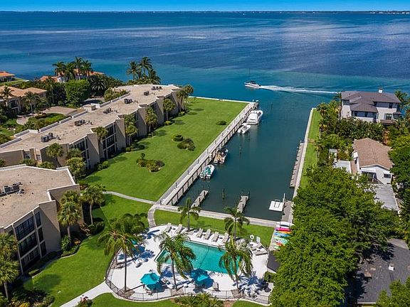3rd image of 448 Gulf Of Mexico Dr #A206