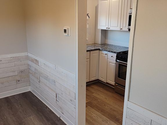 4th image of 114 W Sylvan Ave