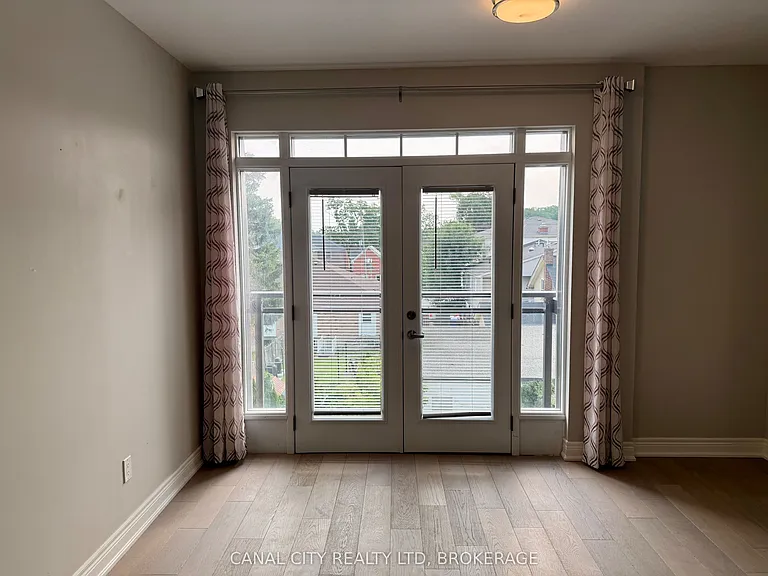10 Albert St E #303 — Photo 12