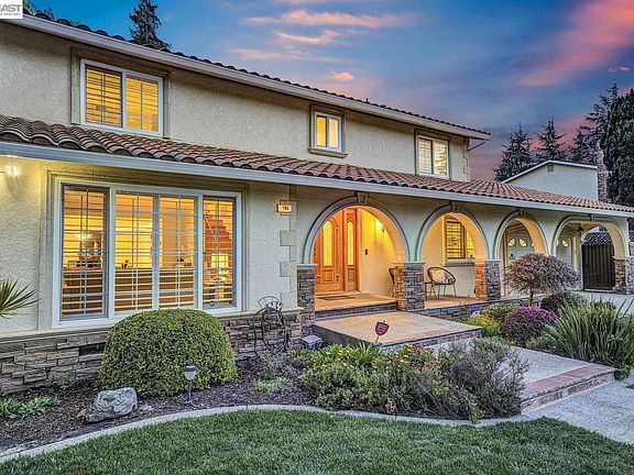 4th image of 796 Posada Way