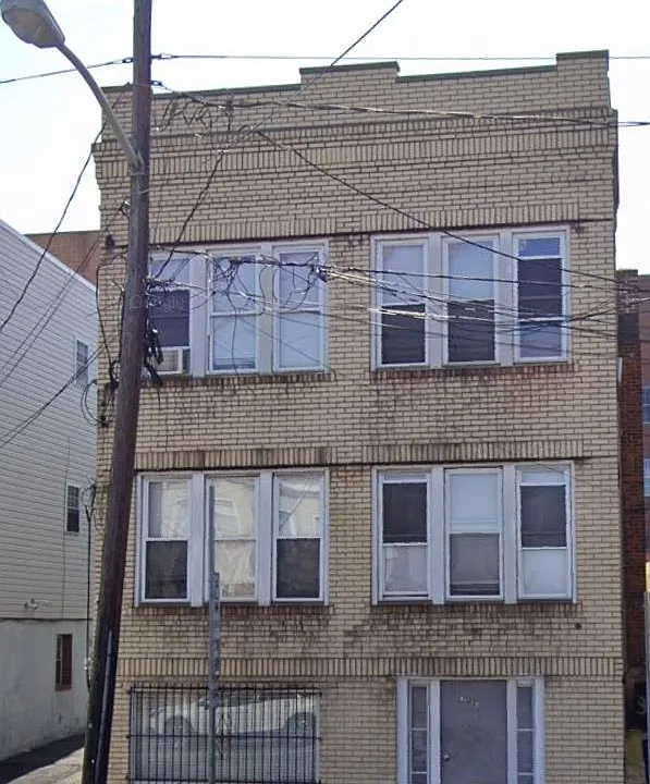3712 John F Kennedy Blvd #1