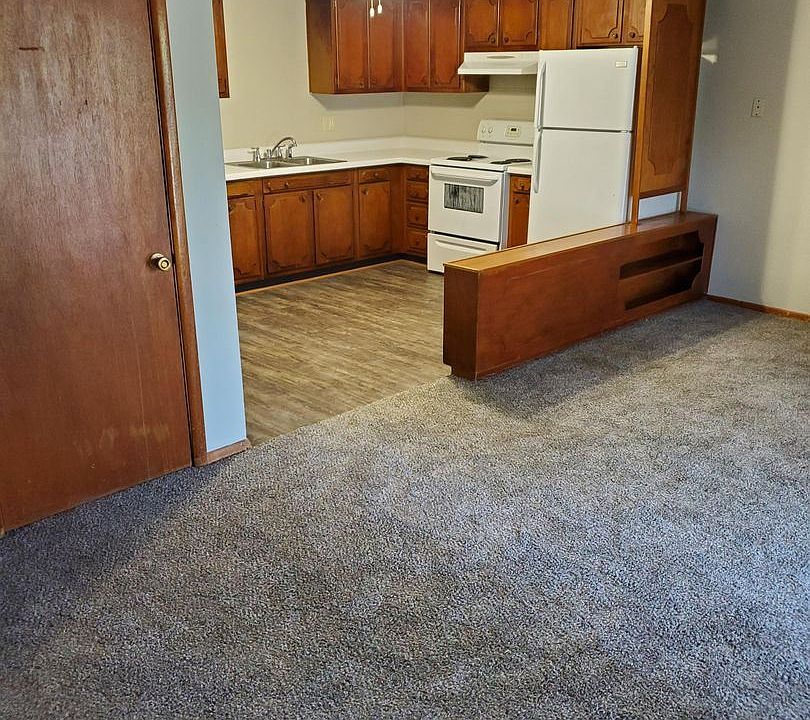 1st image of 2221 63rd St APT 106