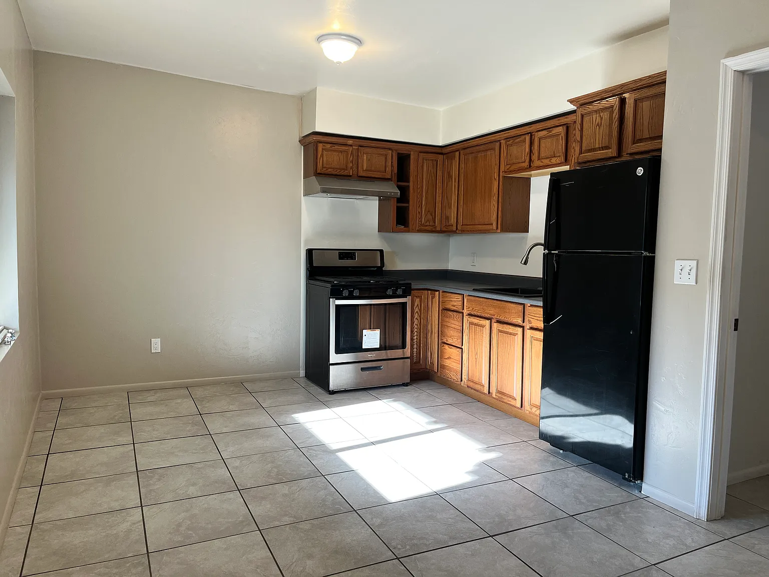 1 bed, 462 sqft, $1,000 — Photo 3