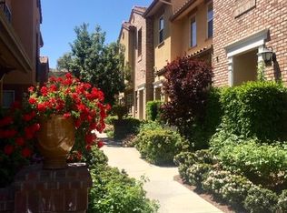 28411 Herrera St, Valencia, CA 91354