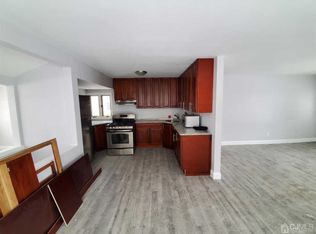 1 Falmouth Rd, Iselin, NJ 08830