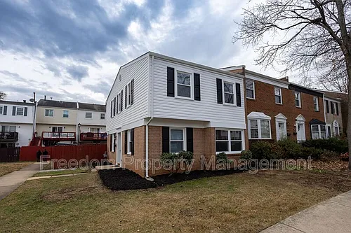 8343 Irongate Way Photo 1