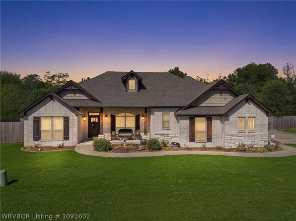 631 Creekside Dr, Greenwood, AR 72936