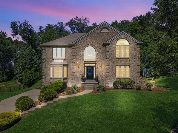 126 Field Club Dr W, Mc Kees Rocks, PA 15136