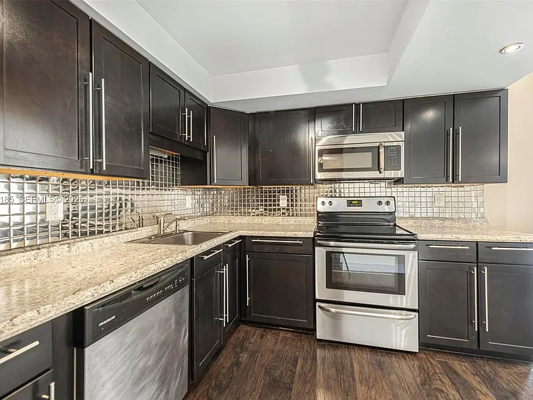 501 Three Islands Blvd #519 — Photo 12