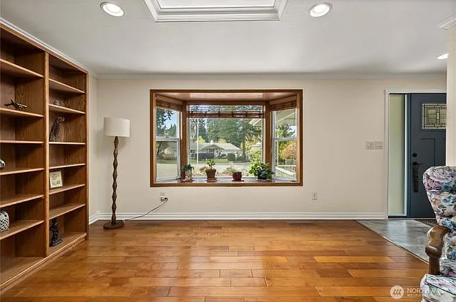 10818 100th St SW — Photo 11