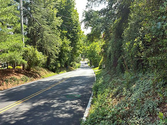 4th image of 1563 Welsh Rd