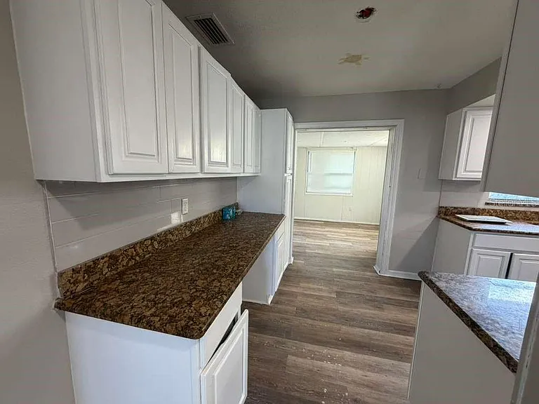 4046 Queen Anne Dr — Photo 4