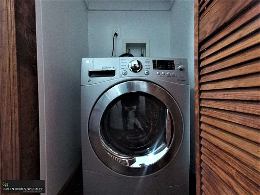 Rented by Green Home NY Realty LLC | media 20