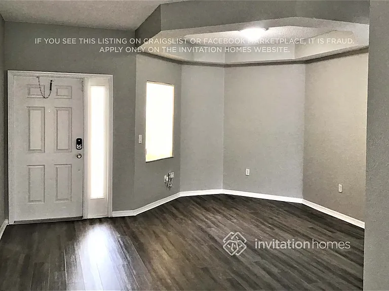 9191 SW 212th Ter — Photo 2