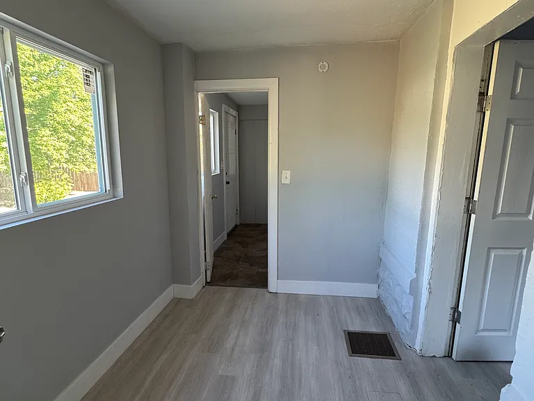 2954 Adams Ave — Photo 18