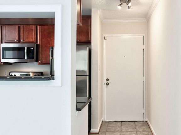 2nd image of 15595 Horseshoe Ln #595