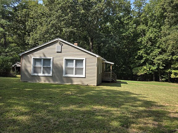 2nd image of 189 Thomas Farm Ln #B