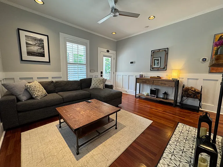 140 Short St SE — Photo 10