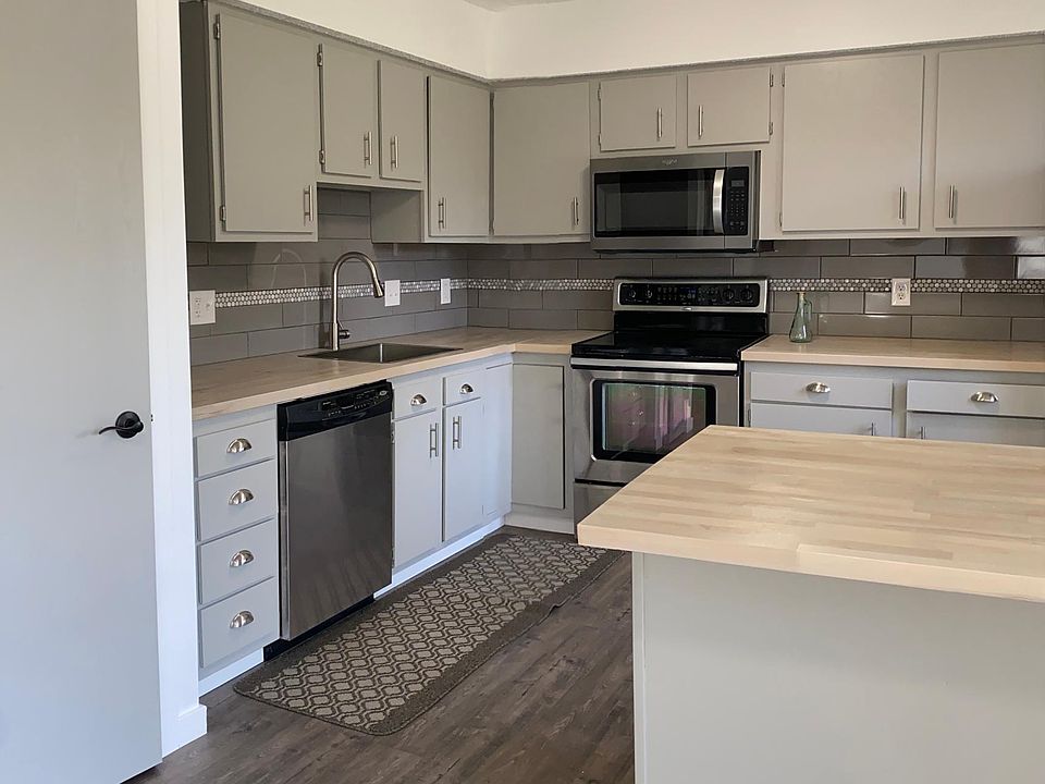 1st image of 7702 Granby Way