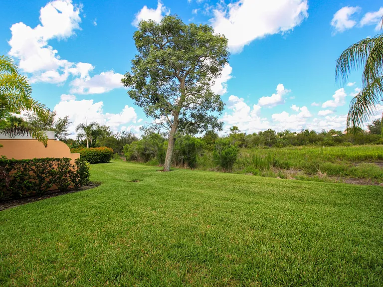 10882 SW Dardanelle Dr — Photo 38