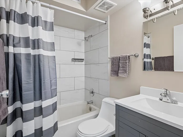 920 Casey Ct #5 — Photo 9