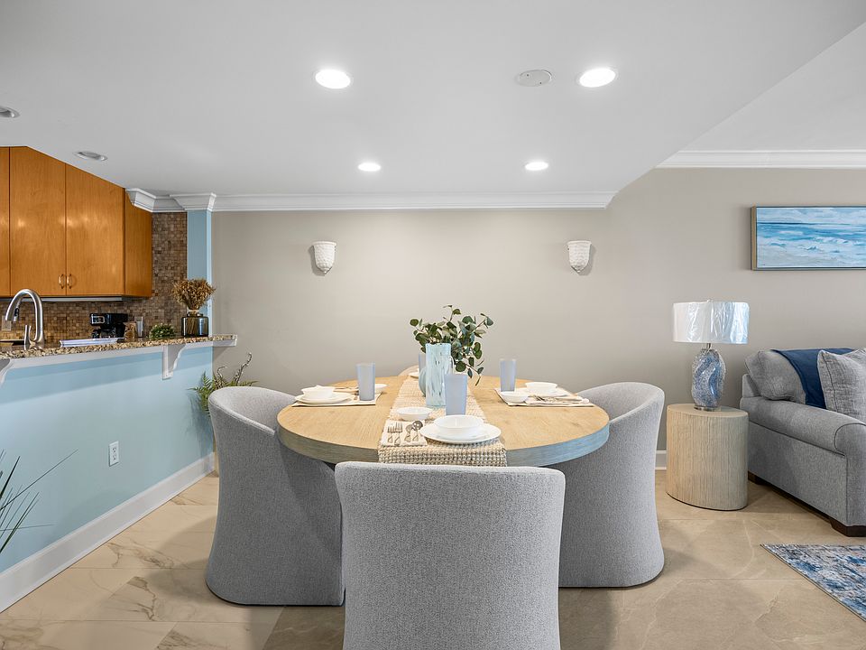 dining area and bar