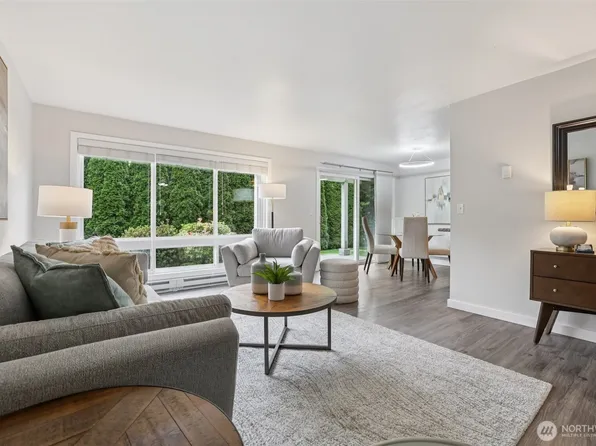 15214 NE 8th Street #G14, Bellevue, WA 98007