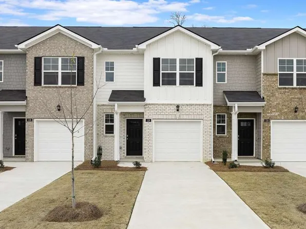 214 Kenmore Cir, Perry, GA 31069