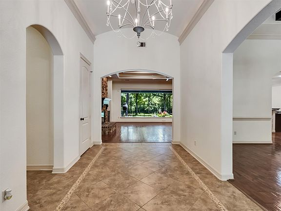 3rd image of 10137 Crown Ranch Blvd