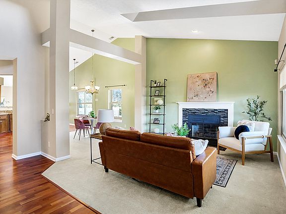 5th image of 4607 Common Vista Cir