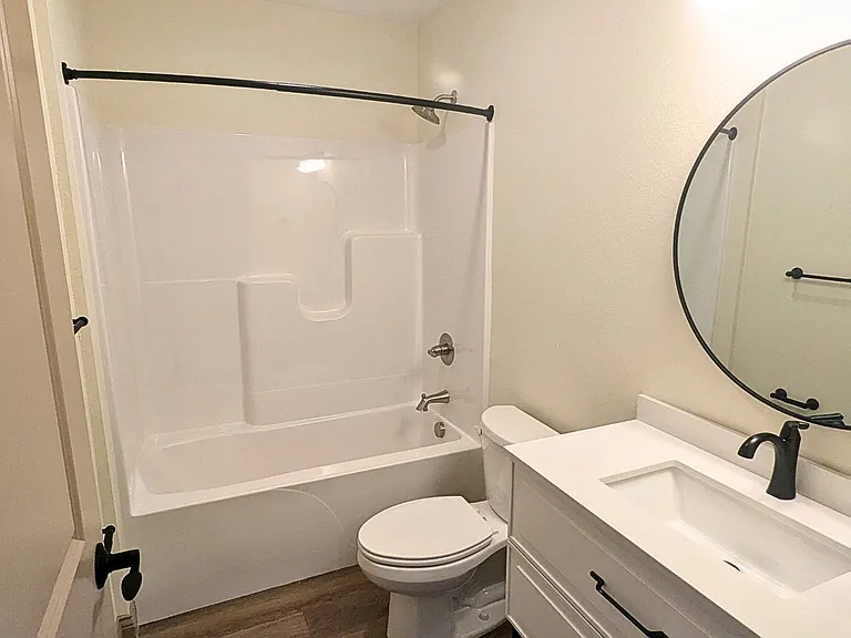 3489 S Constance Ave — Photo 31