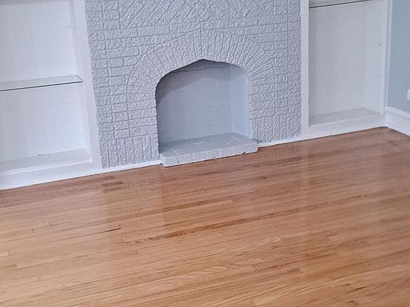 4th image of 7935 S Saint Lawrence Ave