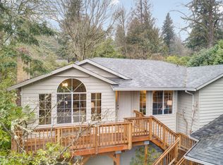7425 SW Canyon Dr, Portland, OR 97225