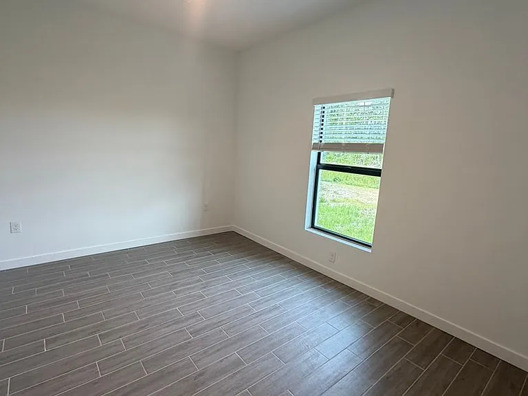 2214 Leda Ave S — Photo 15