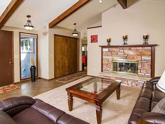 3rd image of 3190 Fairmeadow Dr