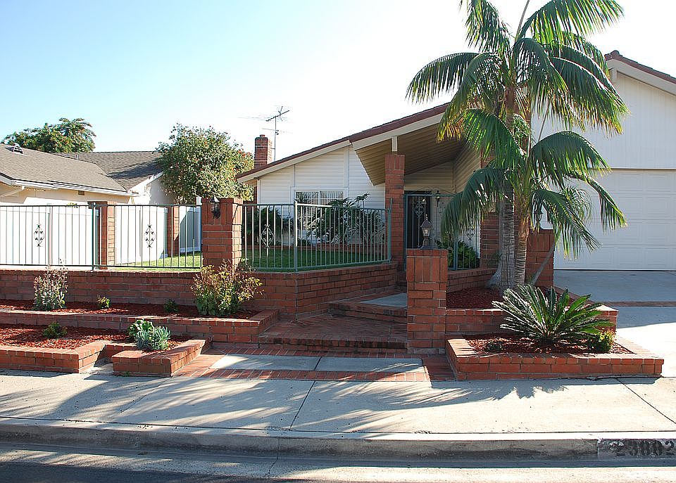 2nd image of 23882 Danby Dr