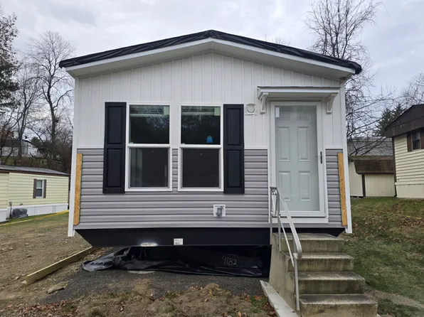 284 Valley View Dr #284, Oakdale, PA 15071