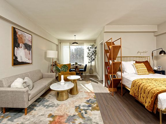 3rd image of 1500 Arlington Blvd #329