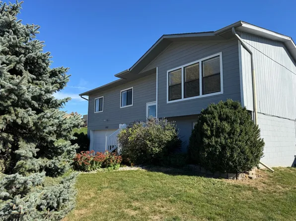 5207 N 129th St, Omaha, NE 68164